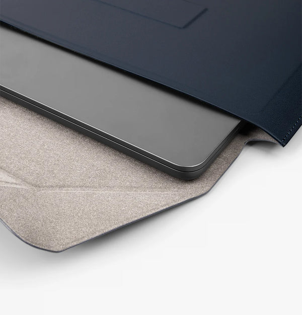 UNIQ Oslo Laptop Sleeve With Stand 14"