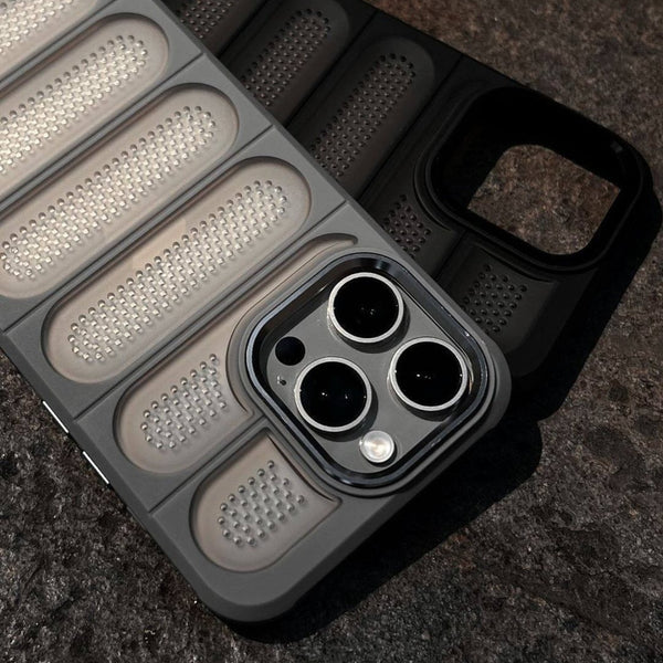 iPhone ARMA Breathable Case
