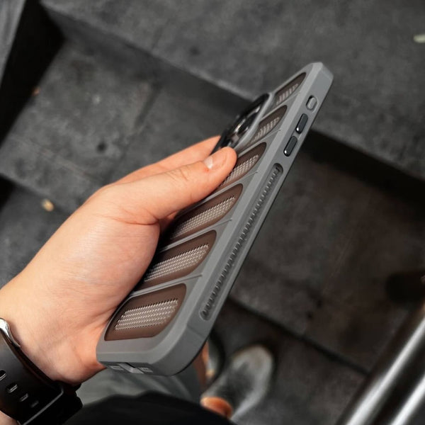 iPhone ARMA Breathable Case