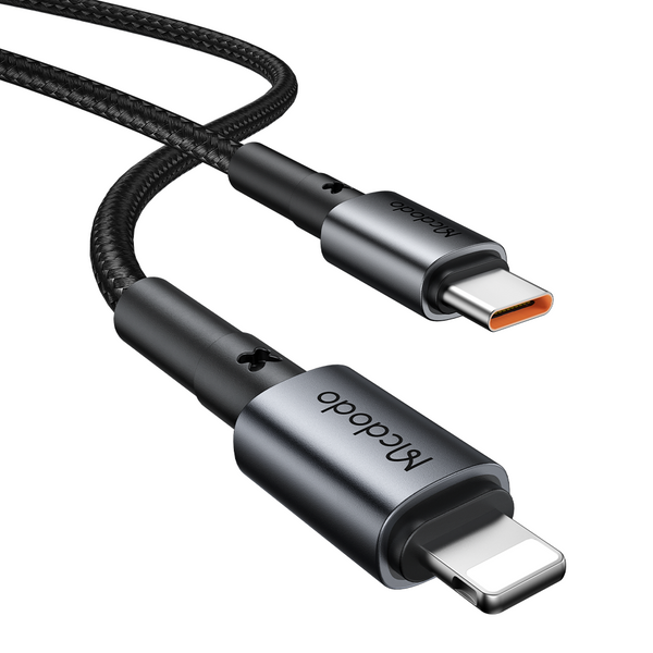 MCDODO CC-7492 30W PD Car Charger With Lightning Cable