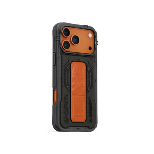SKINARMA PHANTOM Mag-Charge + Grip- Stand
