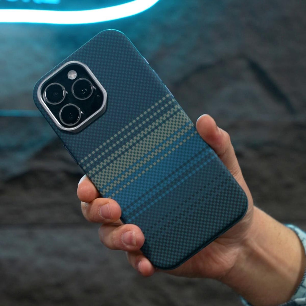 iPhone Pitaka-Style Adjustable 2-Piece MagSafe Case