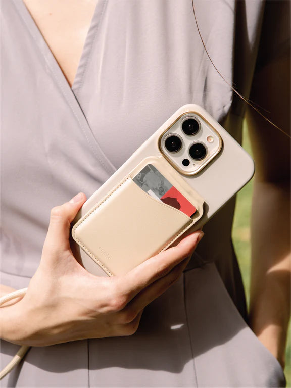 UNIQ Esme MagSafe Cardholder with Mirror and Stand