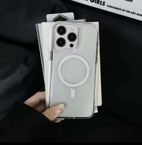 iPhone HUMMER Clear MagSafe Case