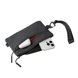 SKINARMA JUNO Textured Clutch Bag with Detachable Straps