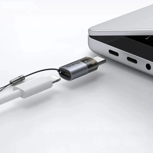 MCDODO OT-7610 Lightning to USB-C 60W Charging Adapter with Indicator Lights and Lanyard