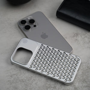 MAC Flow Aluminum iPhone Case