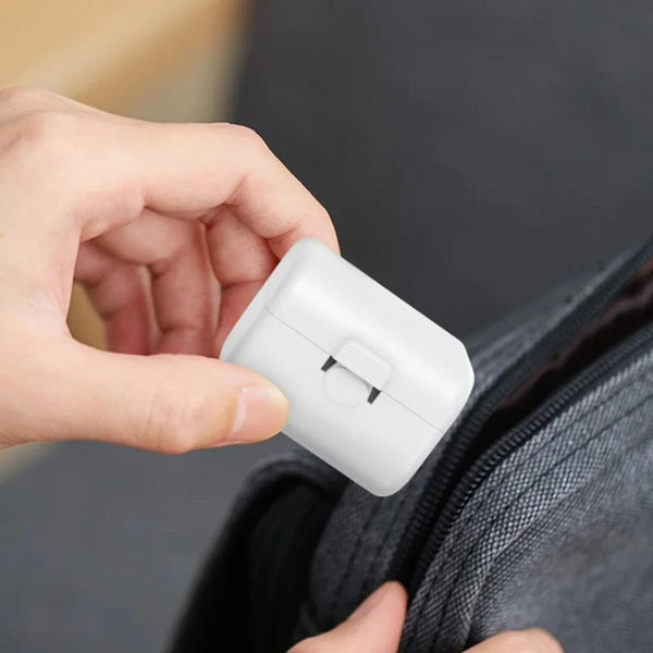 YESIDO MC25 Universal Travel Power Adapter